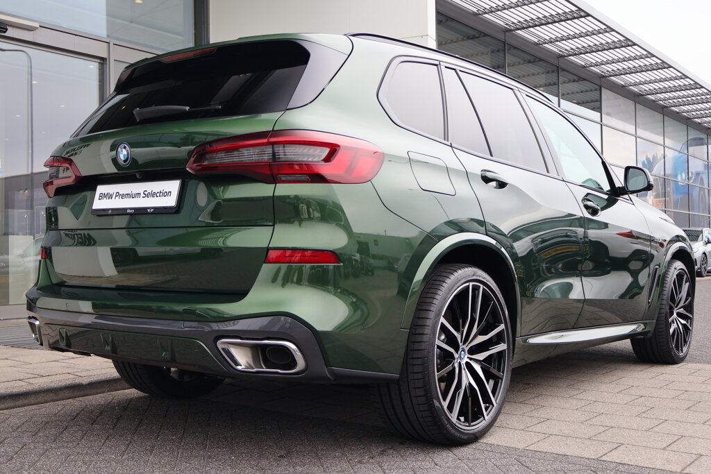 BMW X5 8
