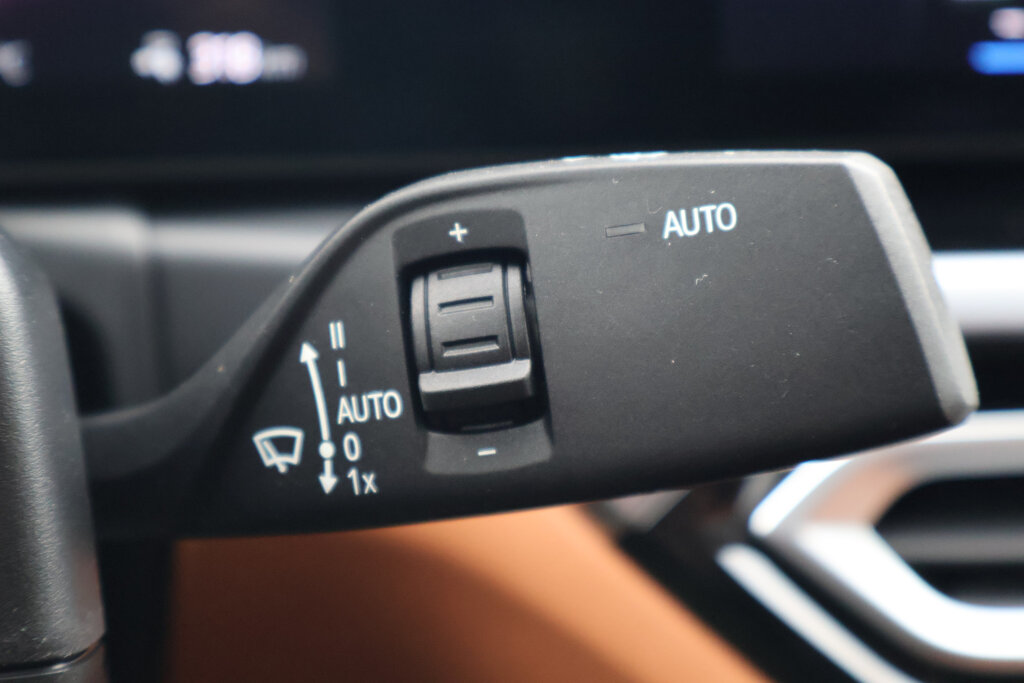 BMW i4 19