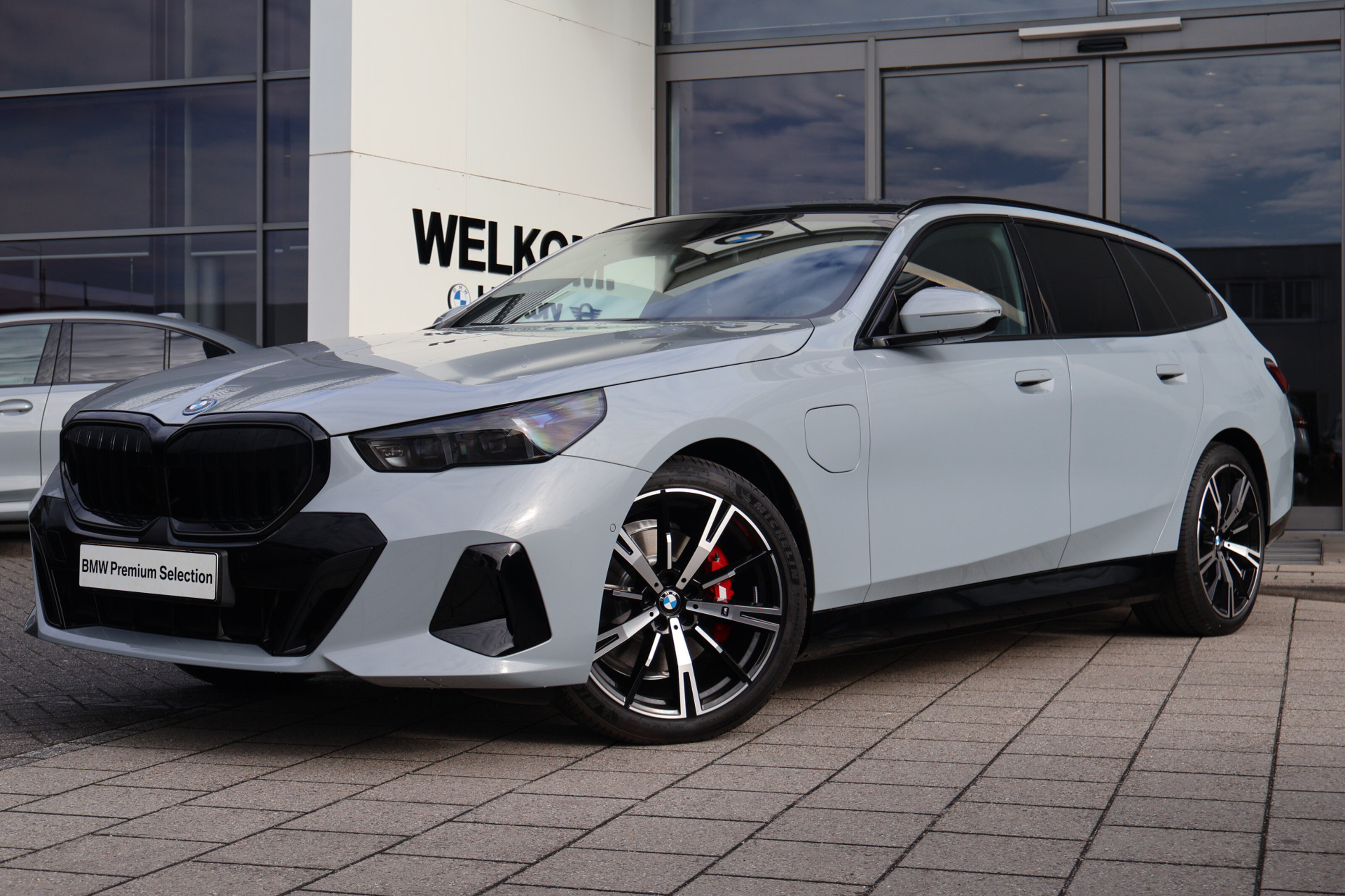 BMW 5 Serie Touring 530e M Sport Automaat