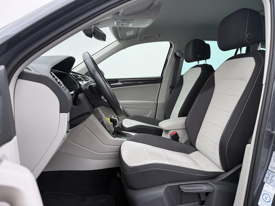 Volkswagen Tiguan 1.4 TSI eHybrid Elegance