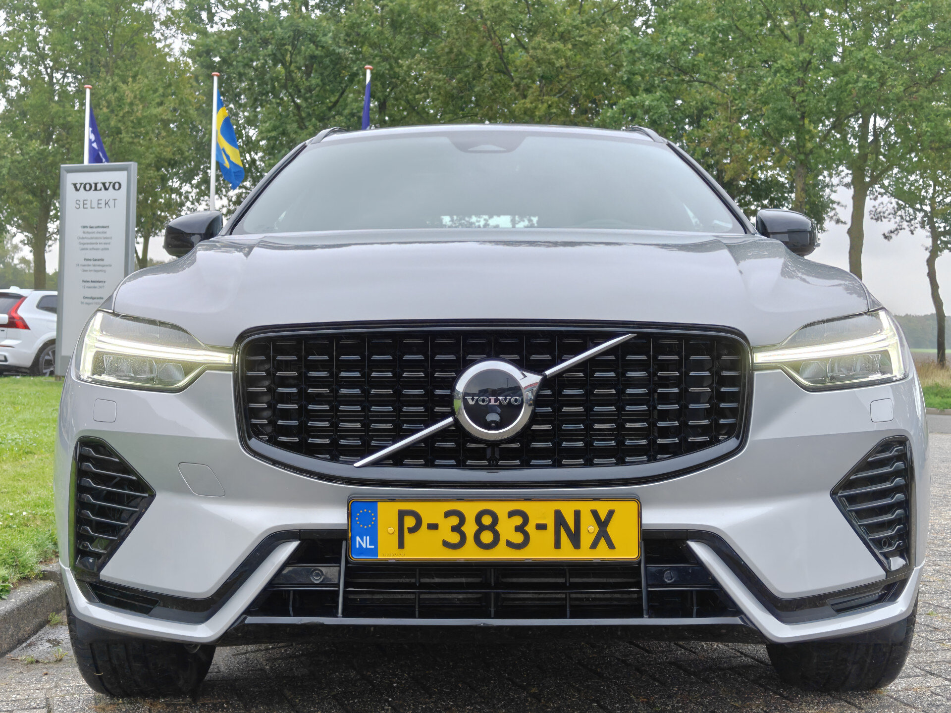 Volvo XC60 T6 AWD 350PK Plug-in hybrid R-Design - Afbeelding 2