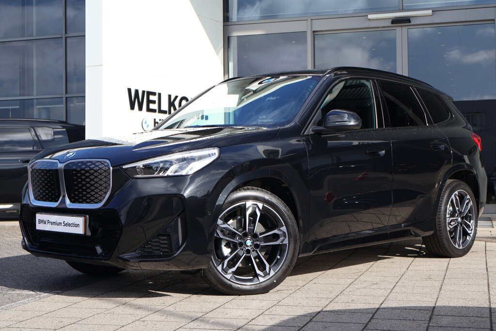 BMW iX1 1