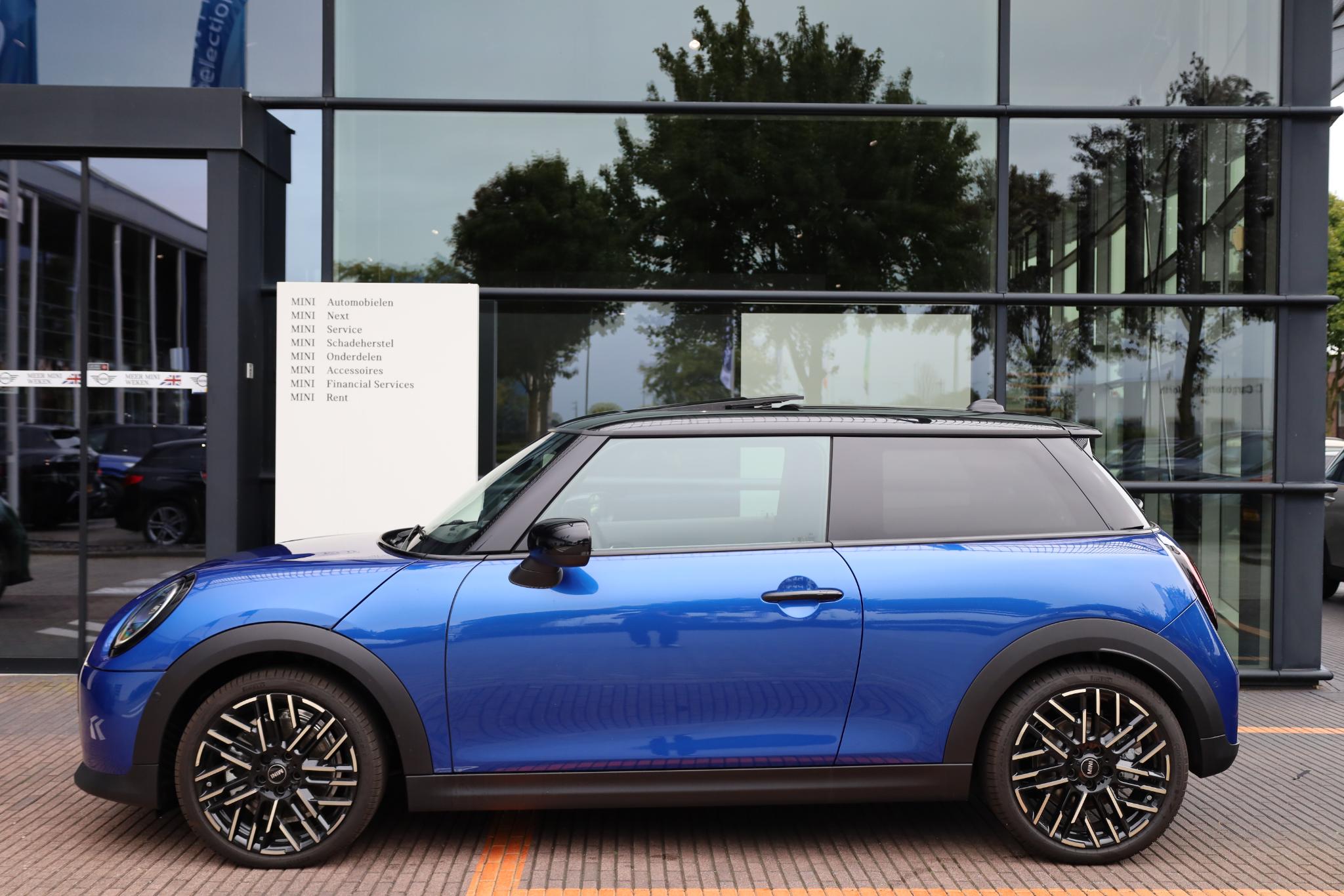 MINI 3-Deurs Cooper C - Afbeelding 3