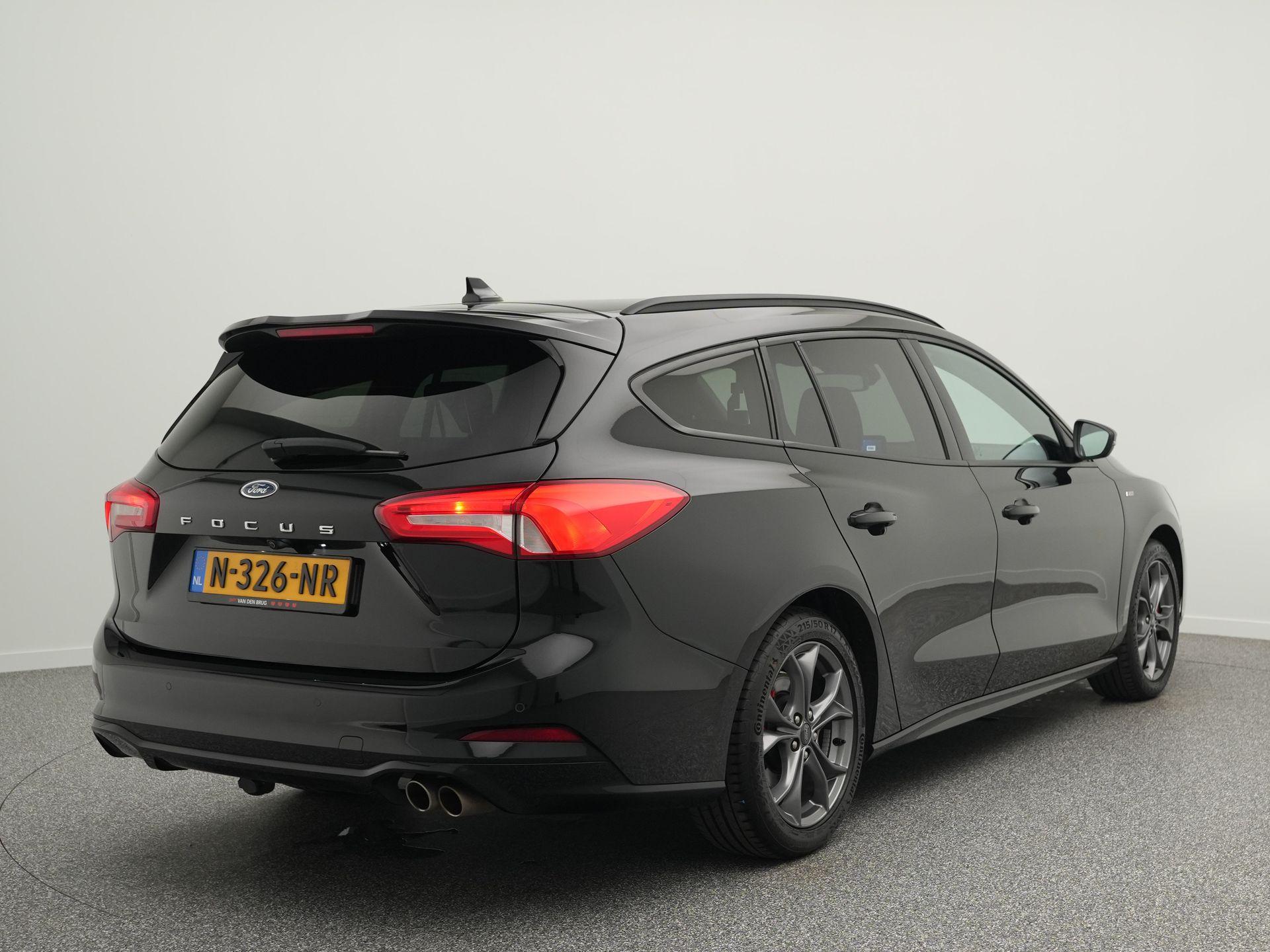 Ford Focus Wagon 1.0 EcoBoost 125 PK ST Line X Business