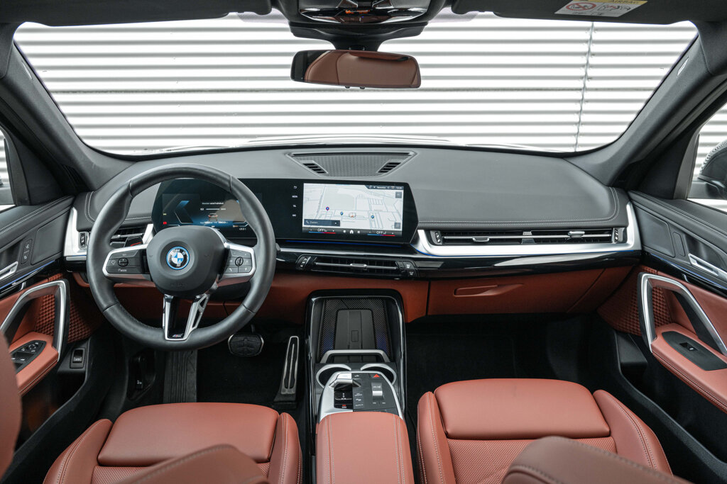 BMW iX1 5
