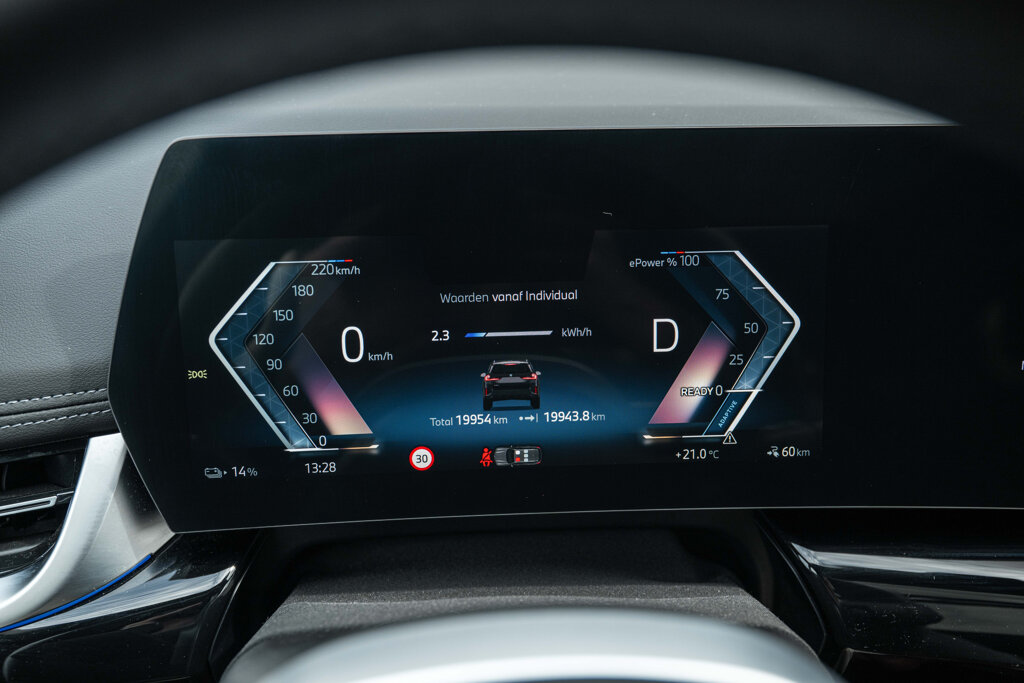 BMW iX1 15