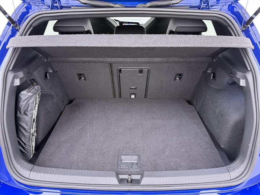 Volkswagen Golf 1.5 eTSI R-Line Business