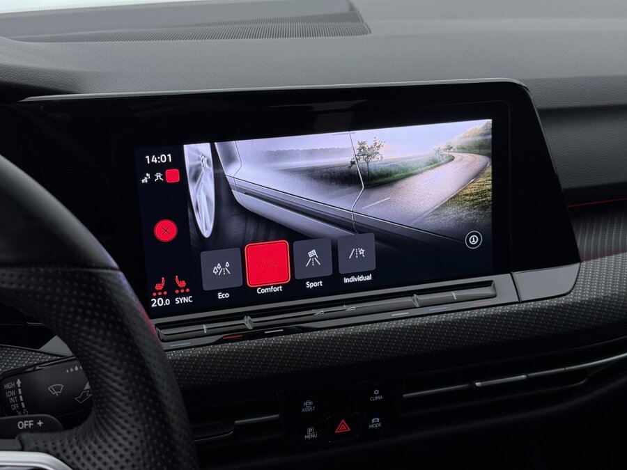 Volkswagen Golf 1.5 eTSI R-Line Business