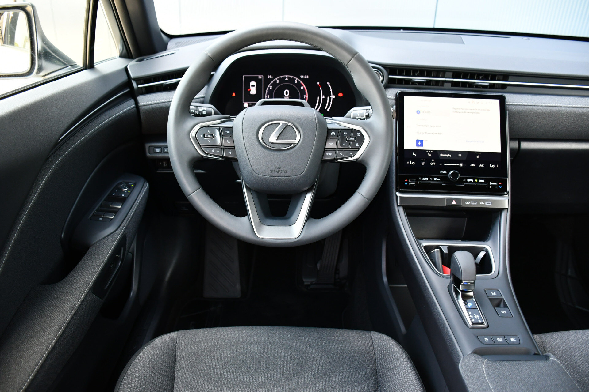 Lexus LBX Business Line 2WD Limited Automaat 136pk - Afbeelding 2