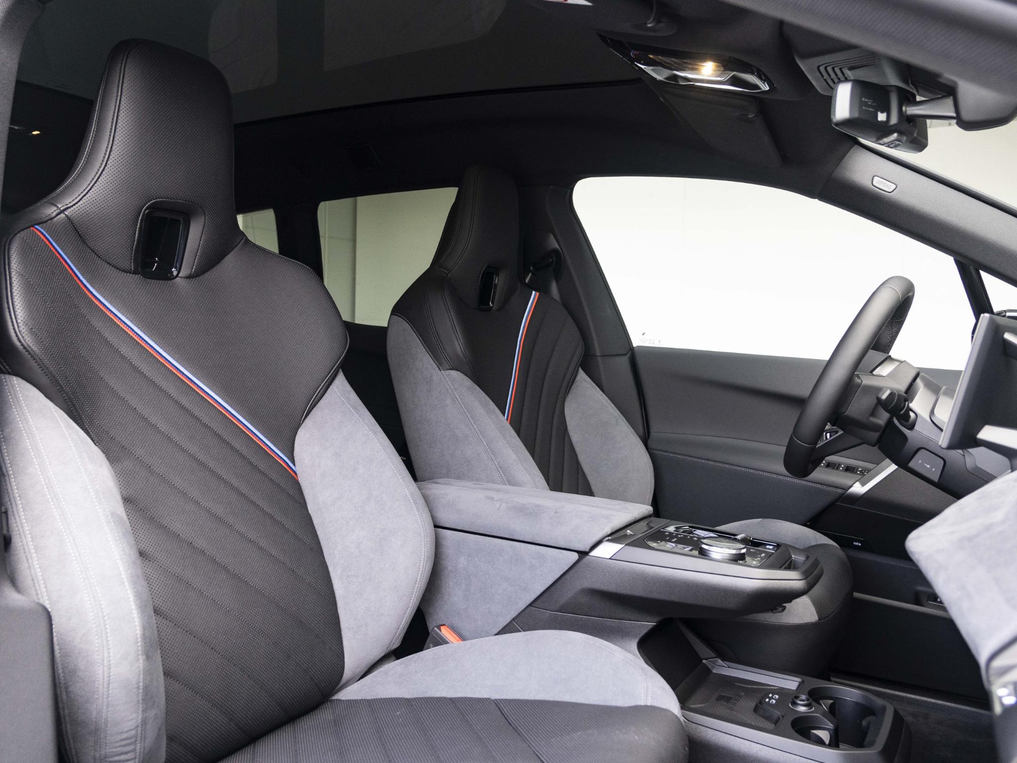 BMW iX xDrive60 - Afbeelding 4