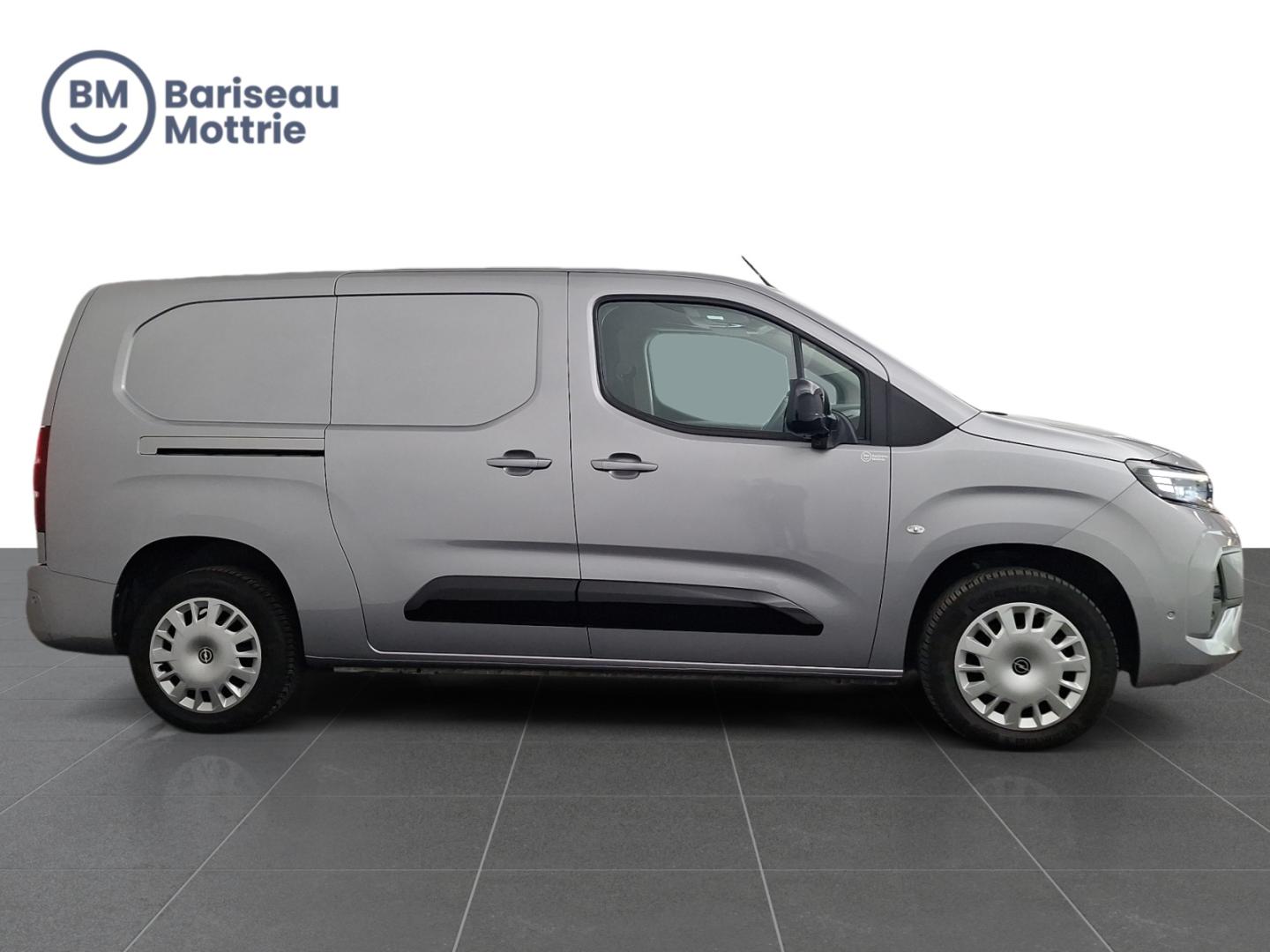 Opel Combo L2H1 AUTOMAAT 3-ZIT *TREKHAAK*ZETEL EN STUUR VERWARMING*CAMERA ACHTER EN SENSOREN*DAB*GPS*CARPLAY* - Afbeelding 3