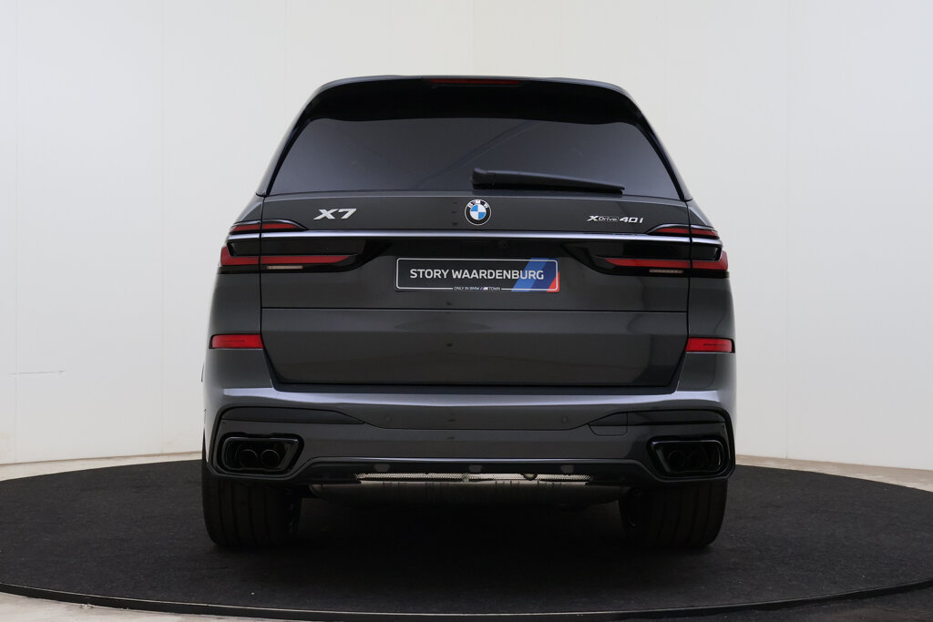 BMW X7 5