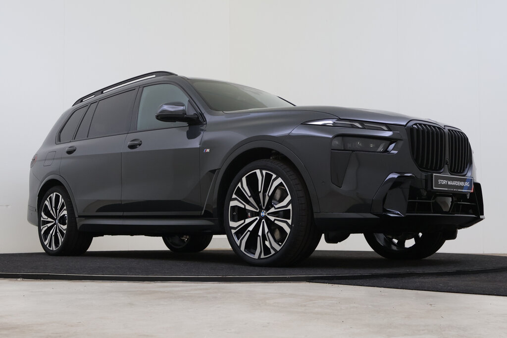 BMW X7 10