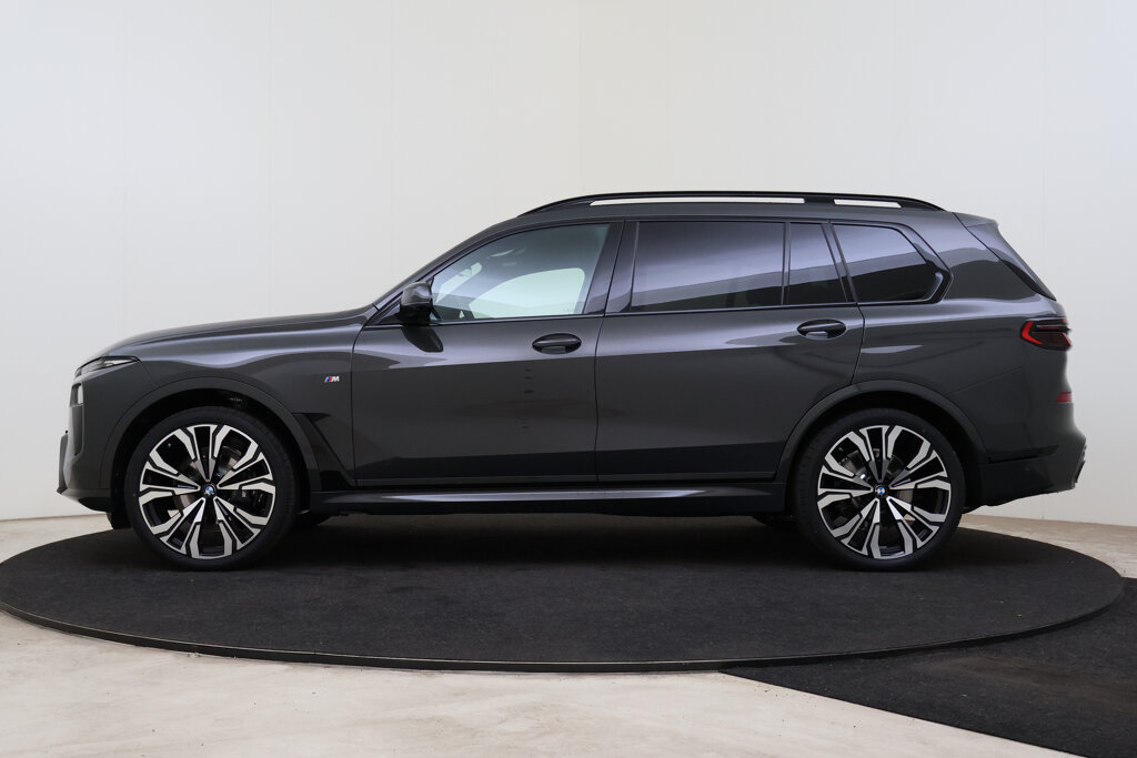 BMW X7 14