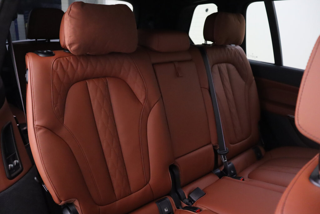 BMW X7 22