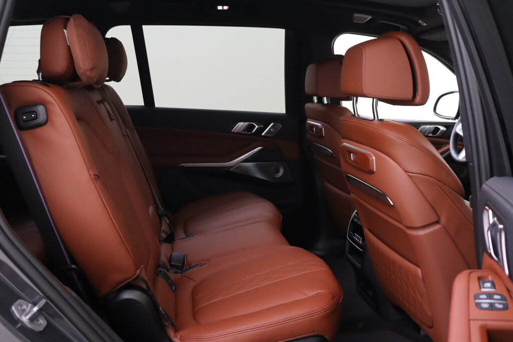 BMW X7 24