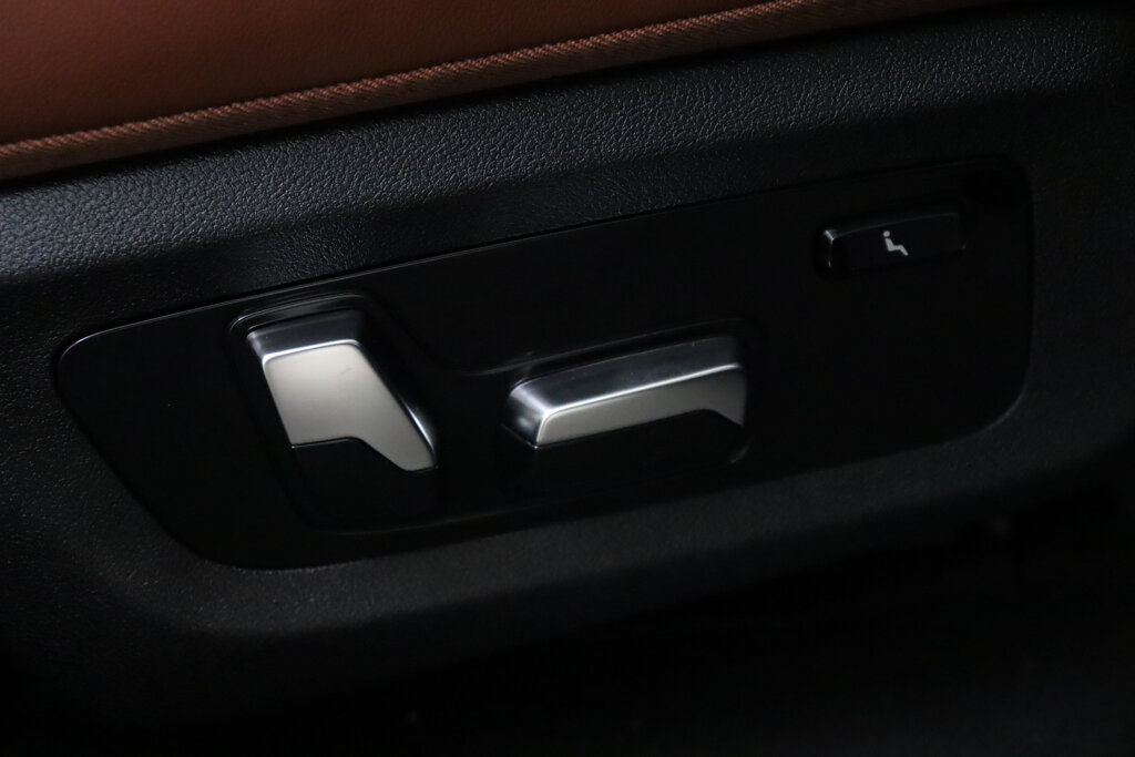 BMW X7 26