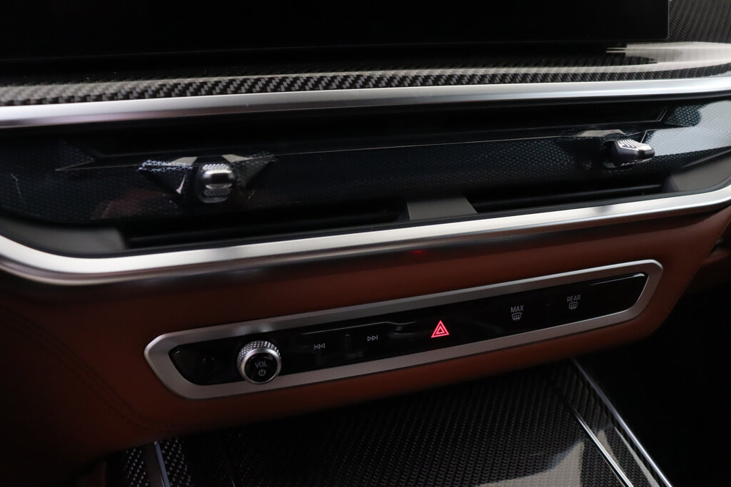 BMW X7 56