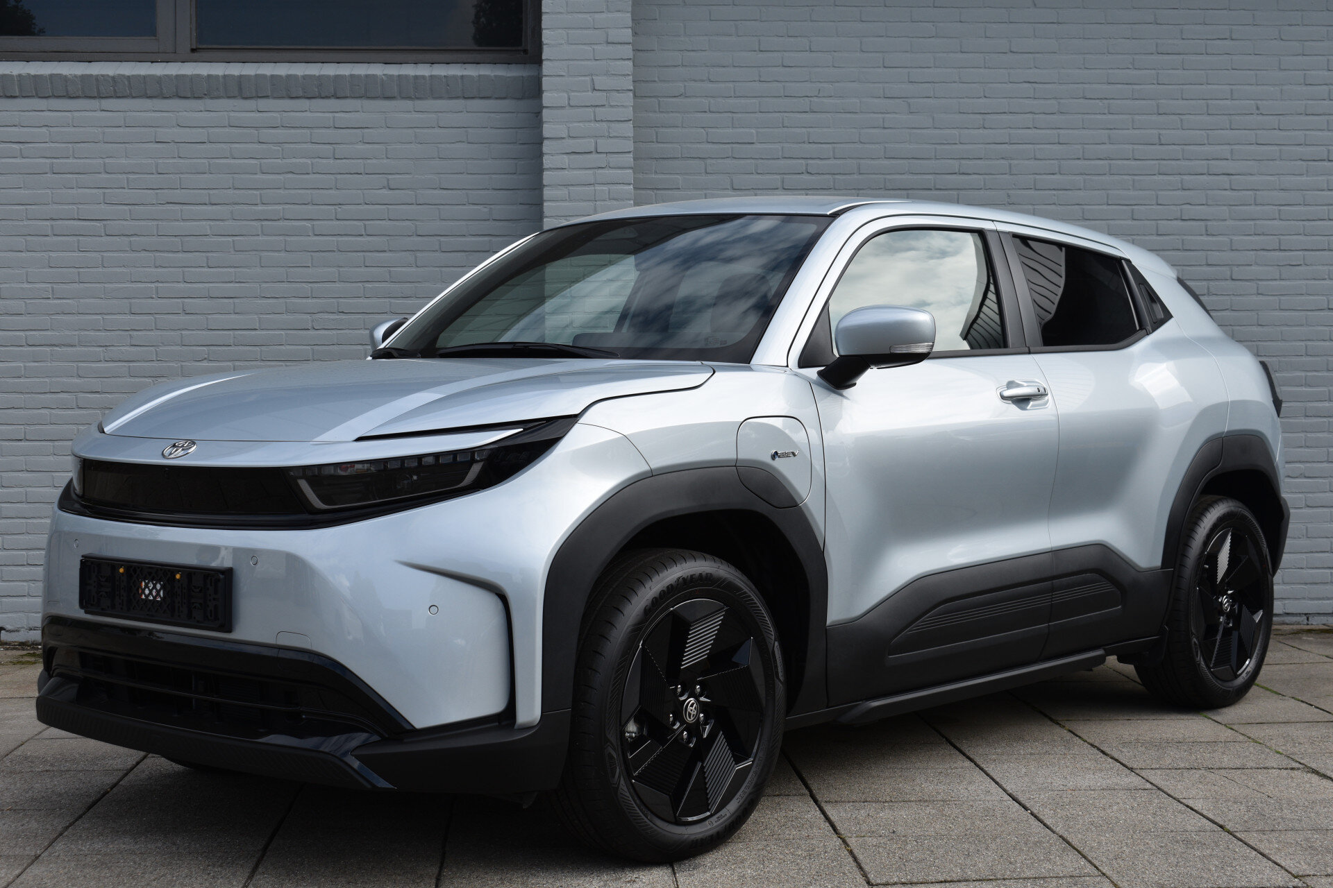 Toyota Urban Cruiser Dynamic 61 kWh Automaat 174pk