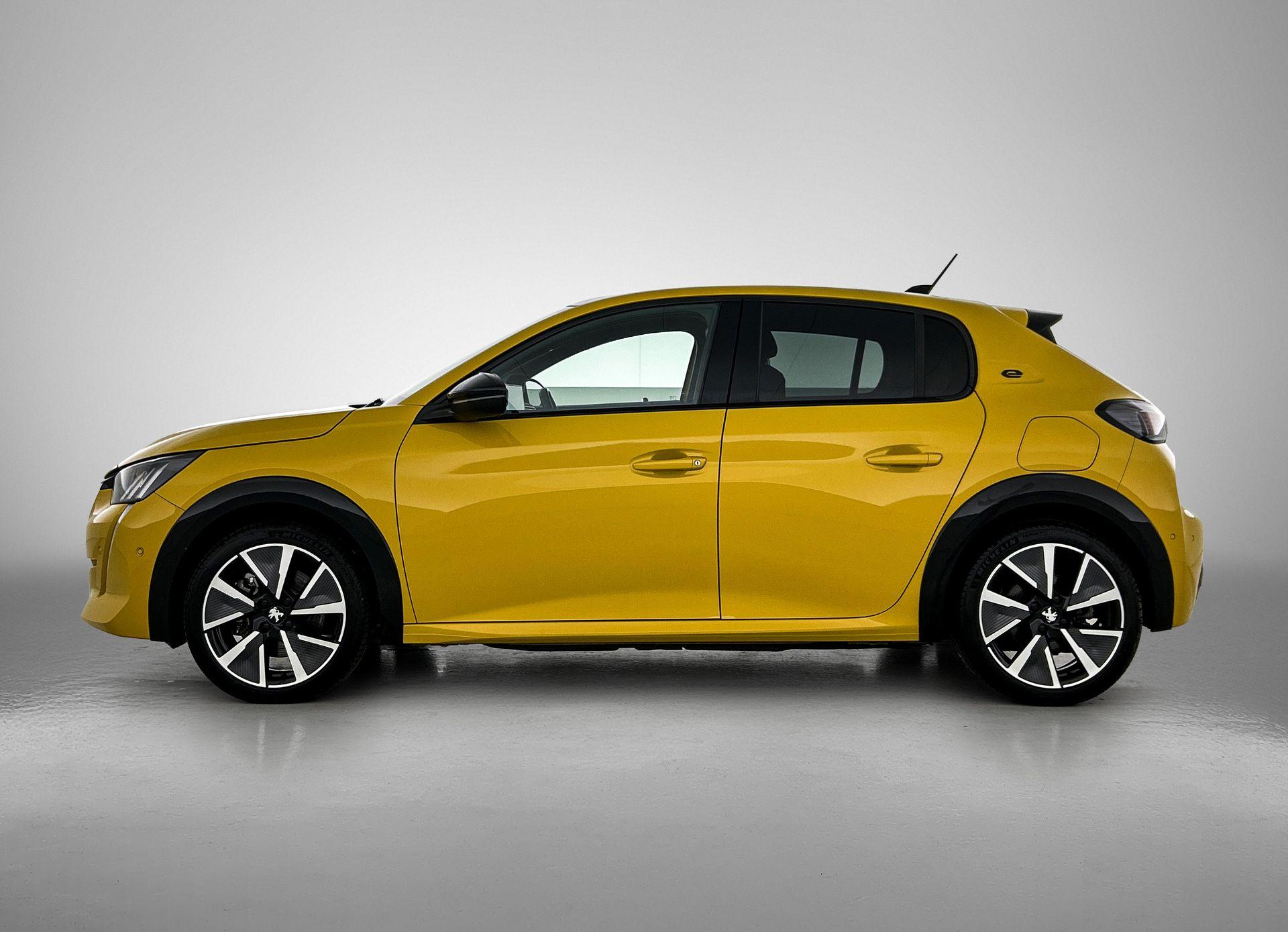 Peugeot e-208