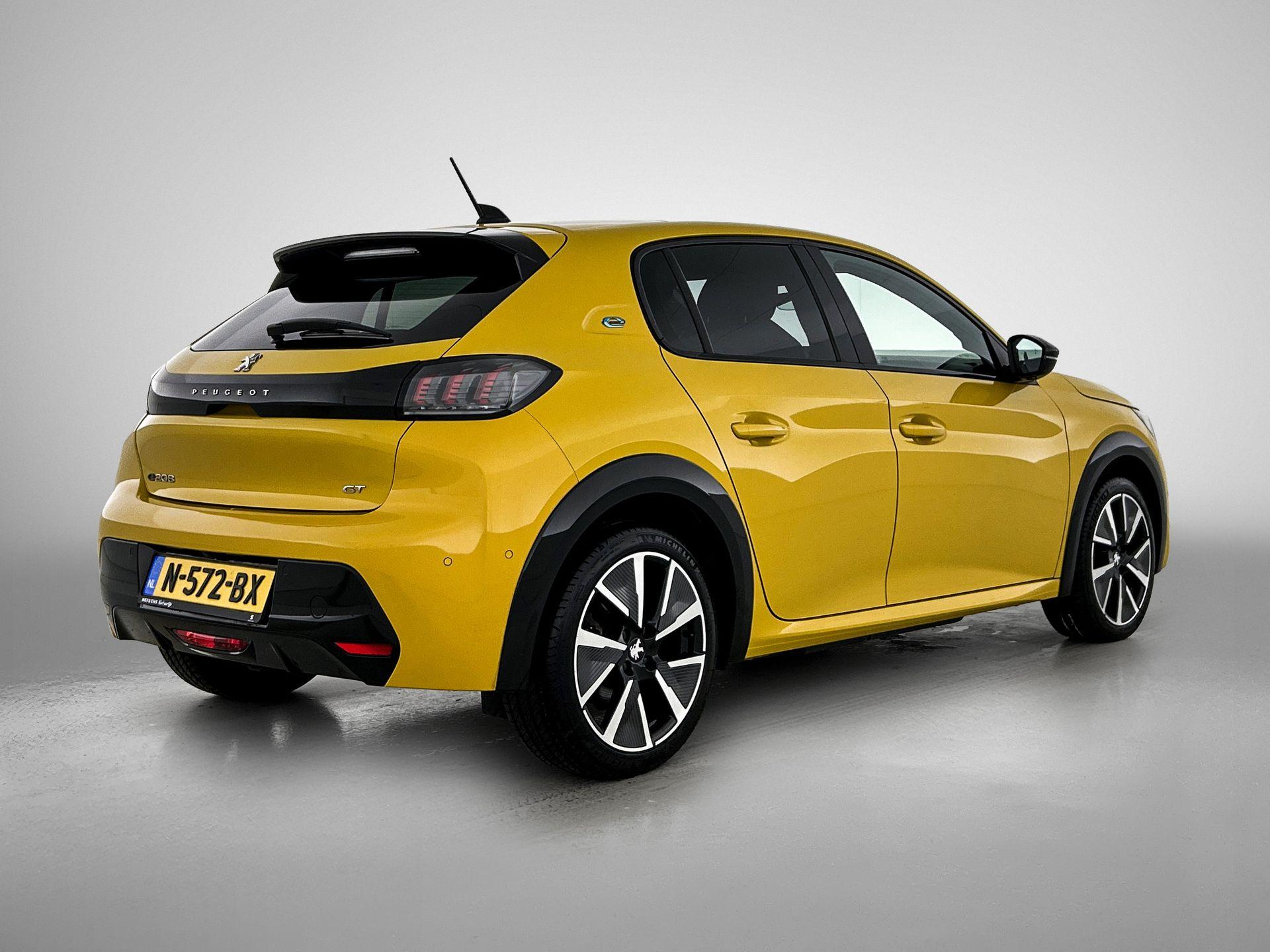 Peugeot e-208