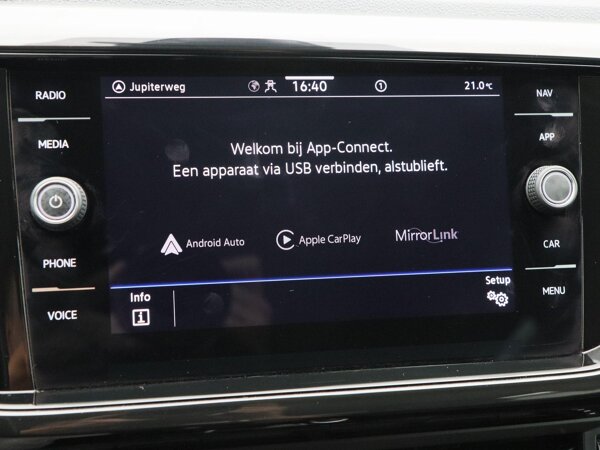 Apple Carplay/Android Auto