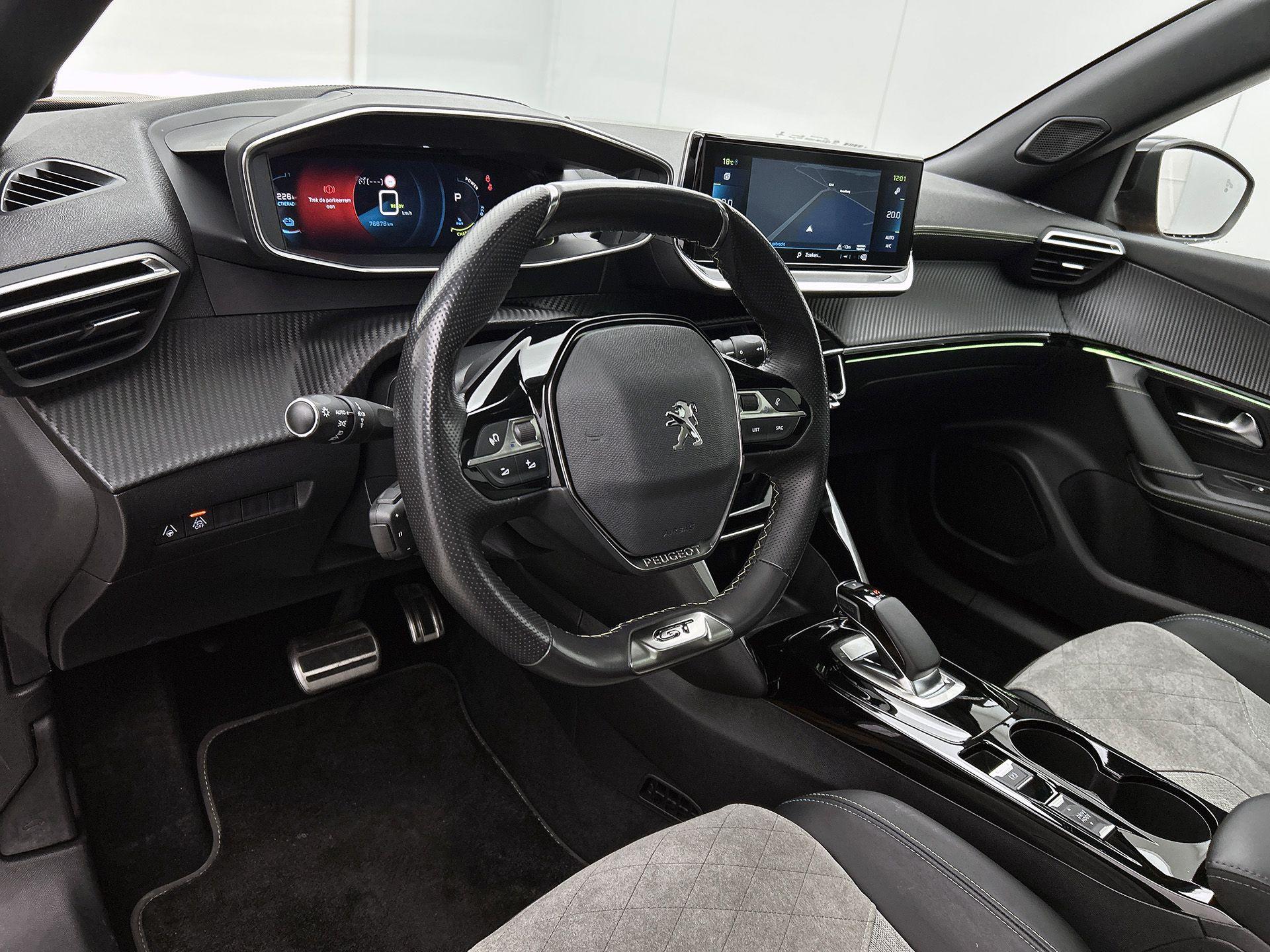 Peugeot e-2008