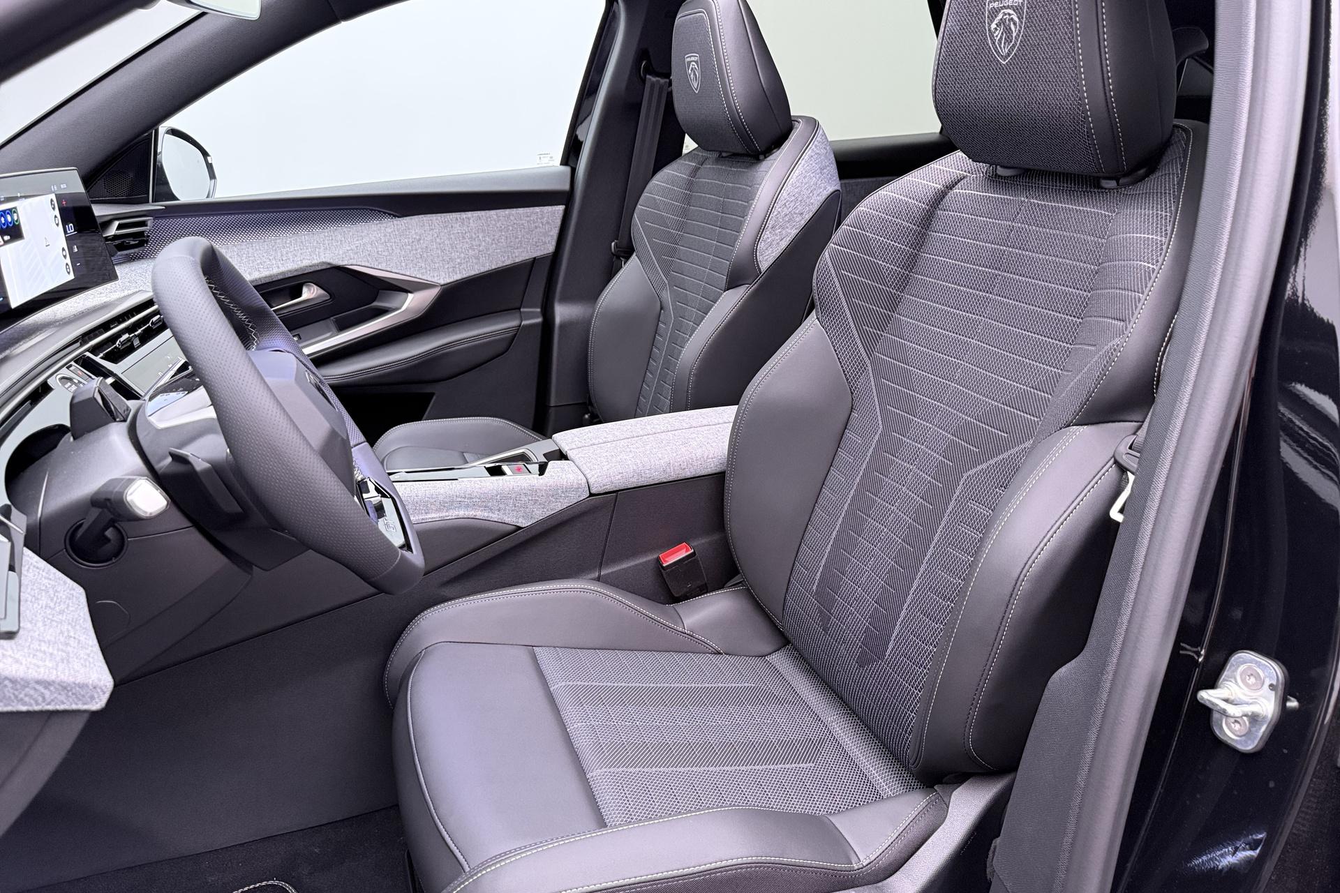 Peugeot e-3008 GT 73 kWh - Afbeelding 5
