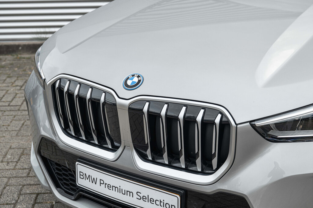 BMW X1 6