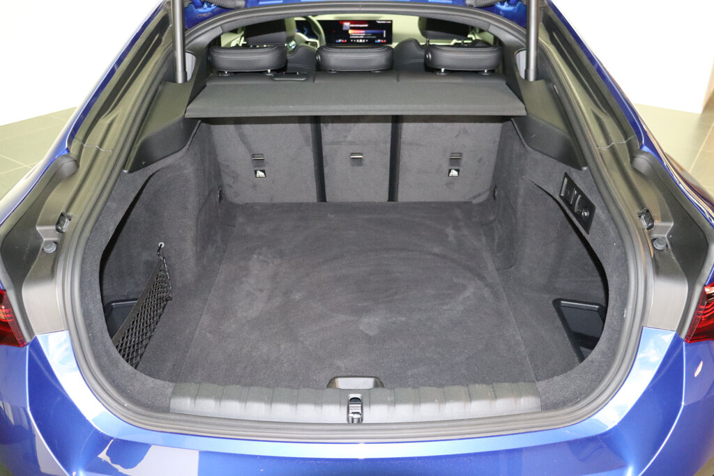 BMW i4 9