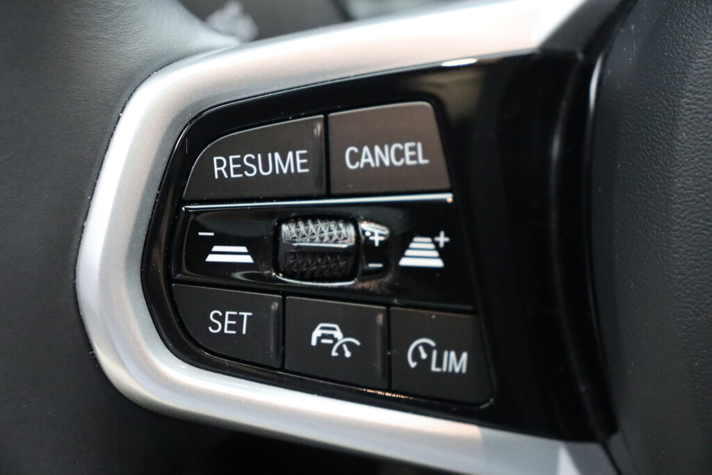 BMW i4 23