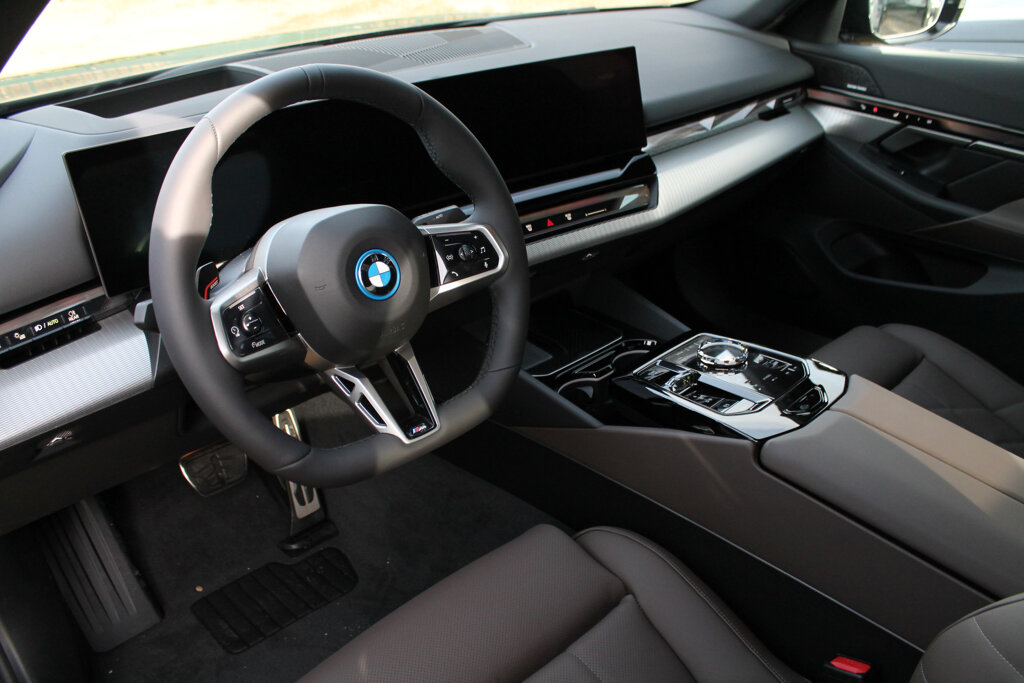 BMW i5 10