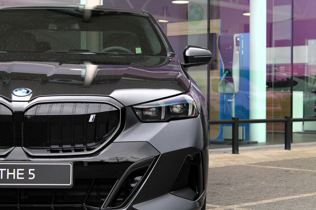 BMW i5 11