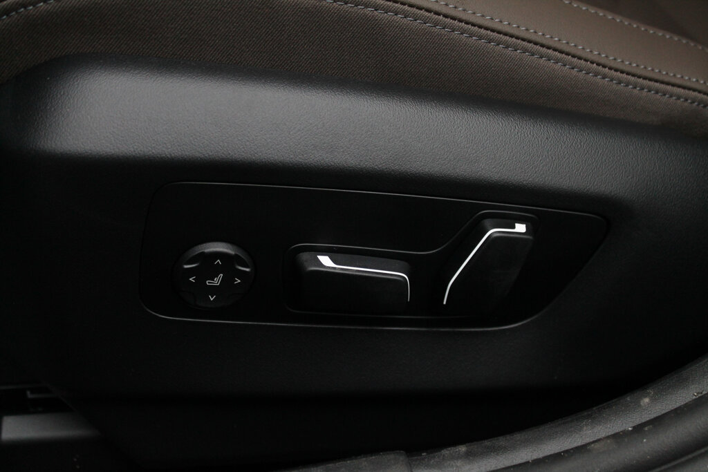 BMW i5 17