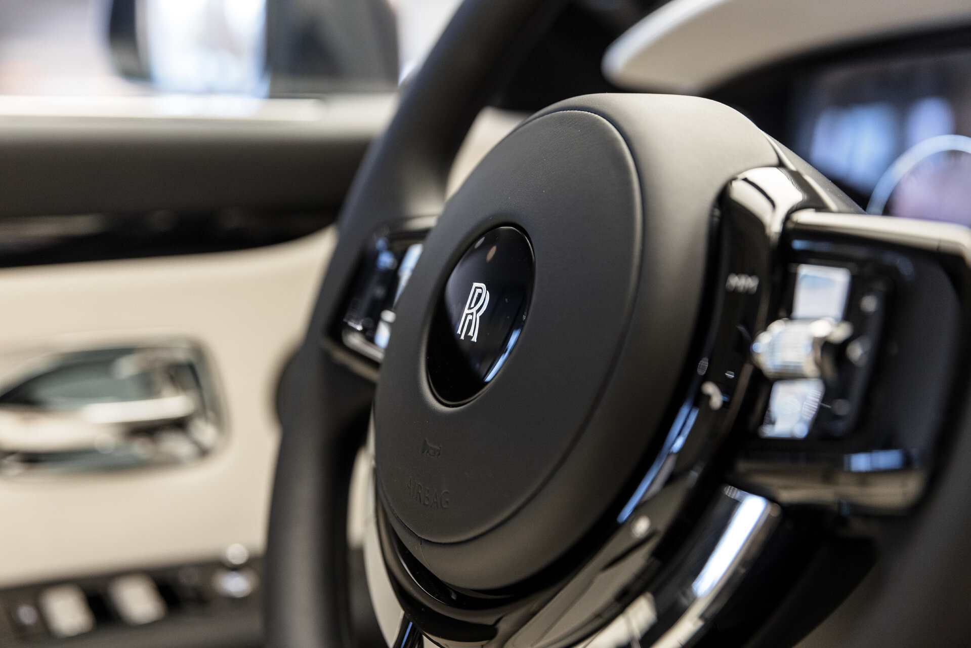 Rolls-Royce Ghost - foto 19