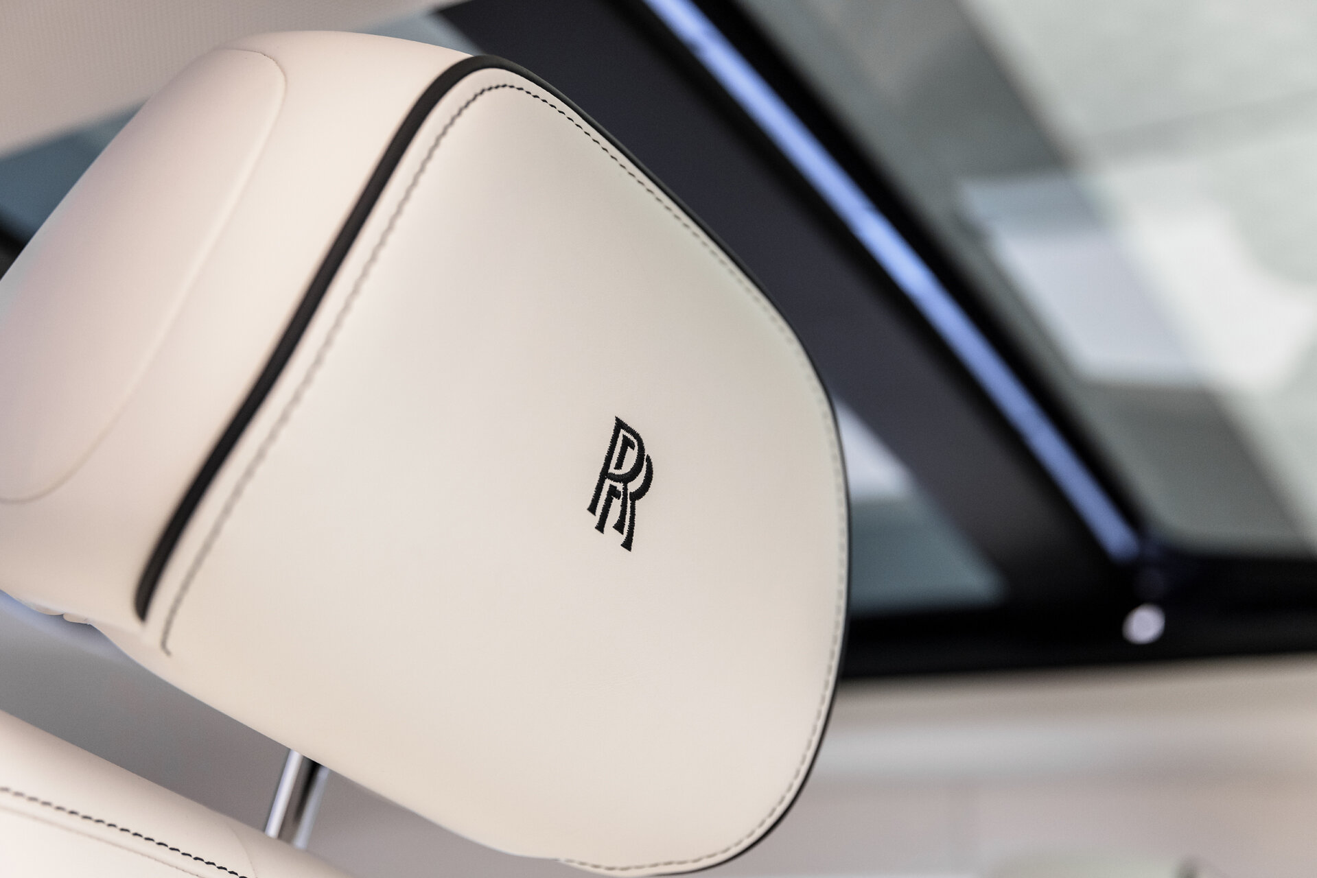 Rolls-Royce Ghost - foto 20