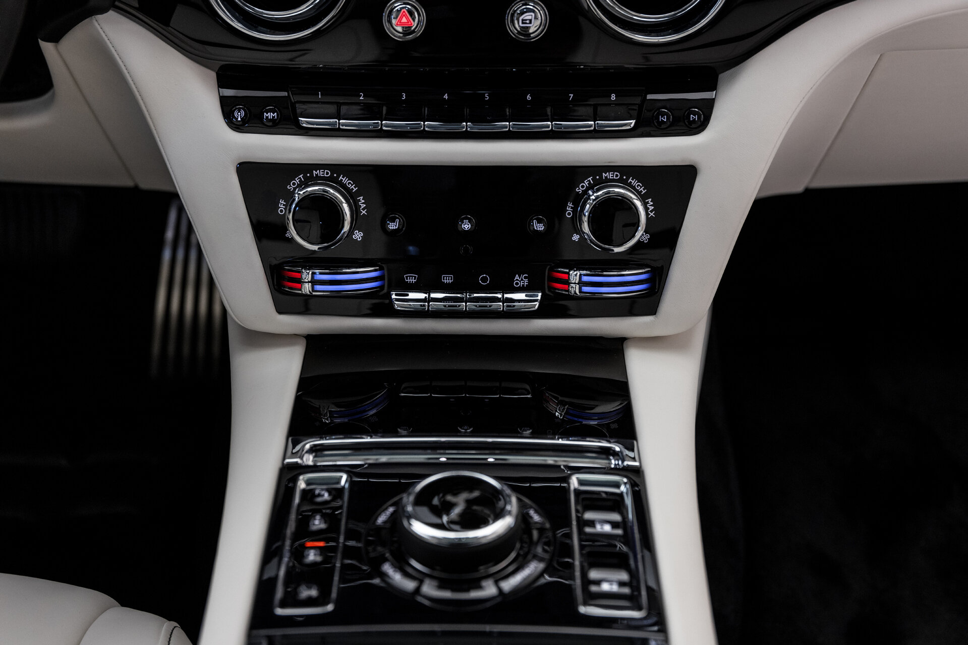 Rolls-Royce Ghost - foto 22