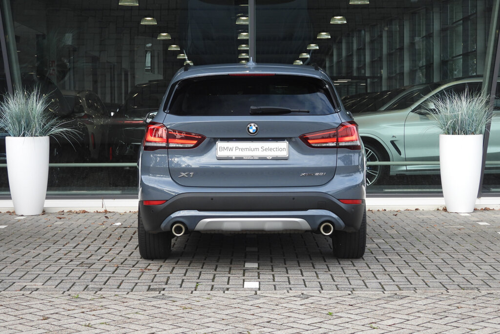 BMW X1 18