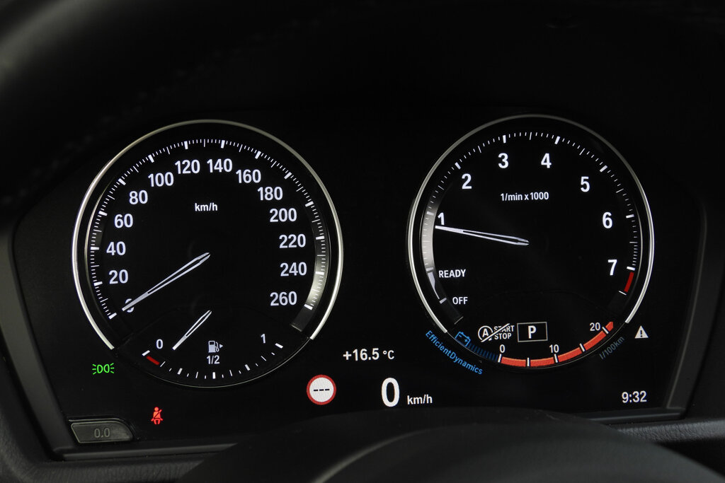 BMW X1 29
