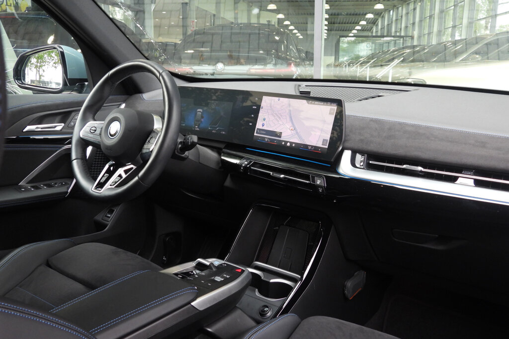 BMW iX1 24