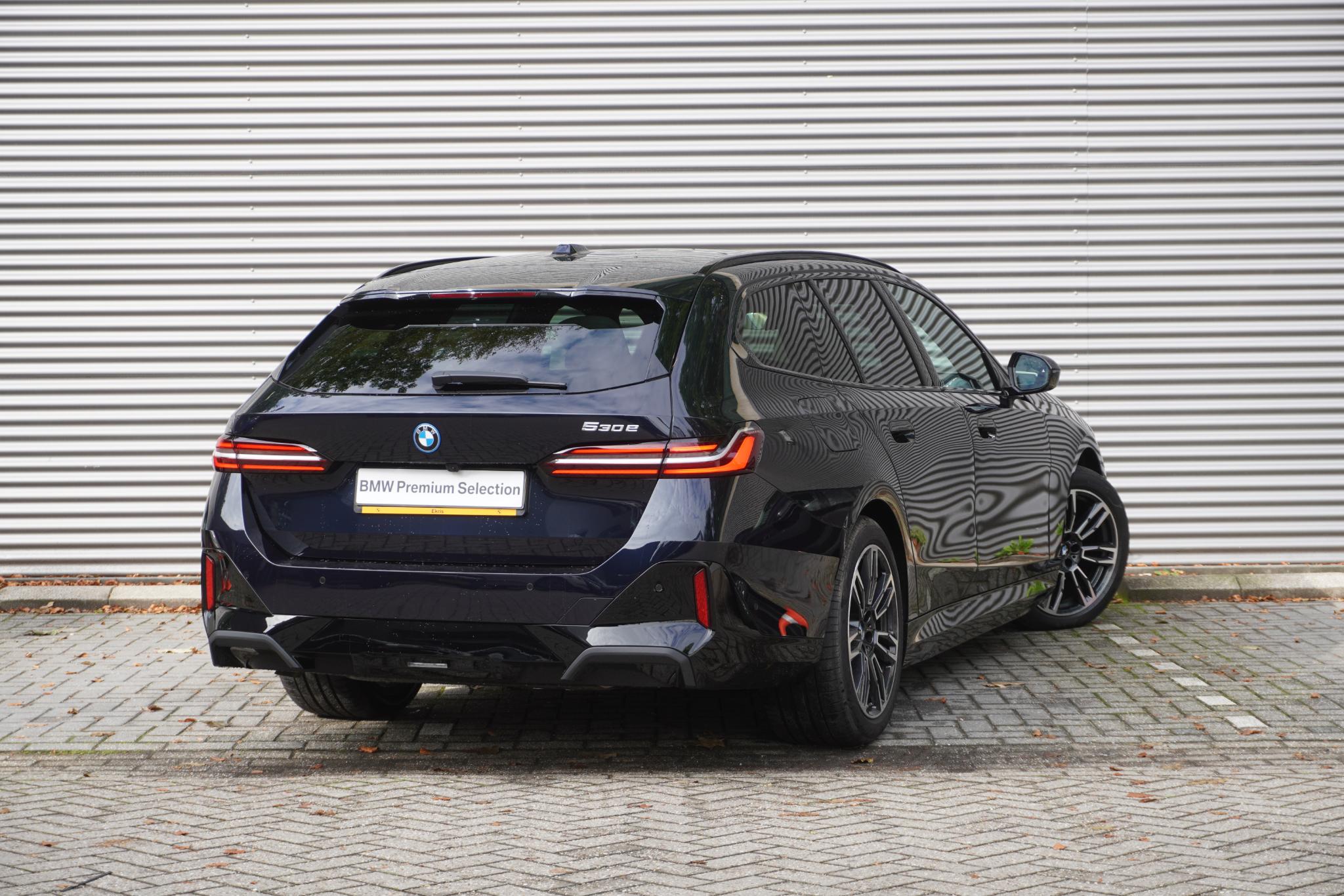 BMW 5 Serie 530e Touring - Afbeelding 2
