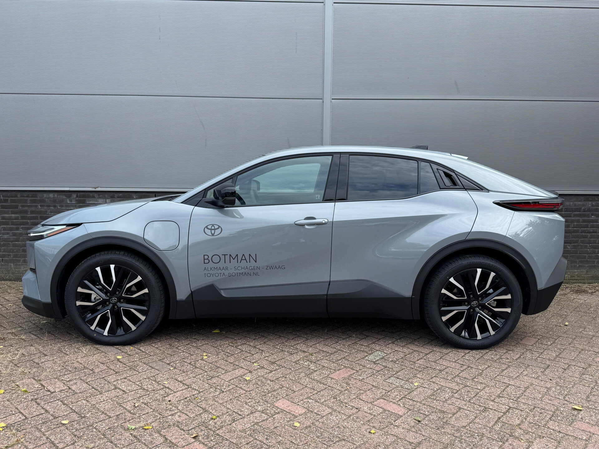 Toyota C-HR+ First Edition 77 kWh Demonstratievoertuig!! - Afbeelding 2