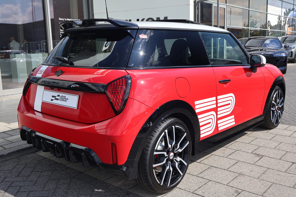 MINI 3-Deurs 6