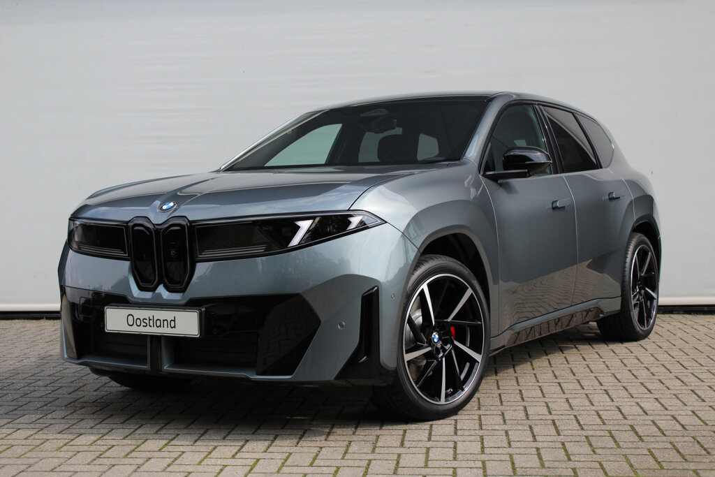 BMW iX3 1