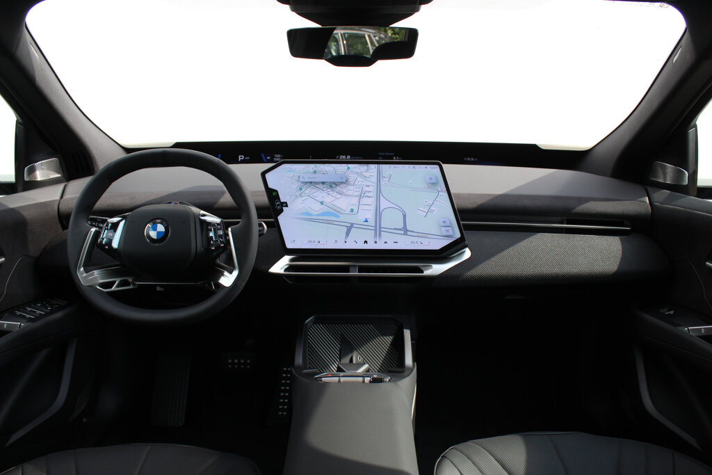 BMW iX3 14