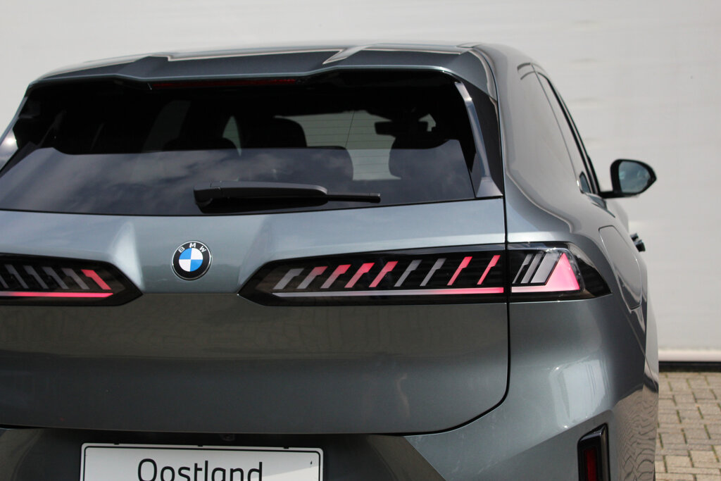 BMW iX3 20