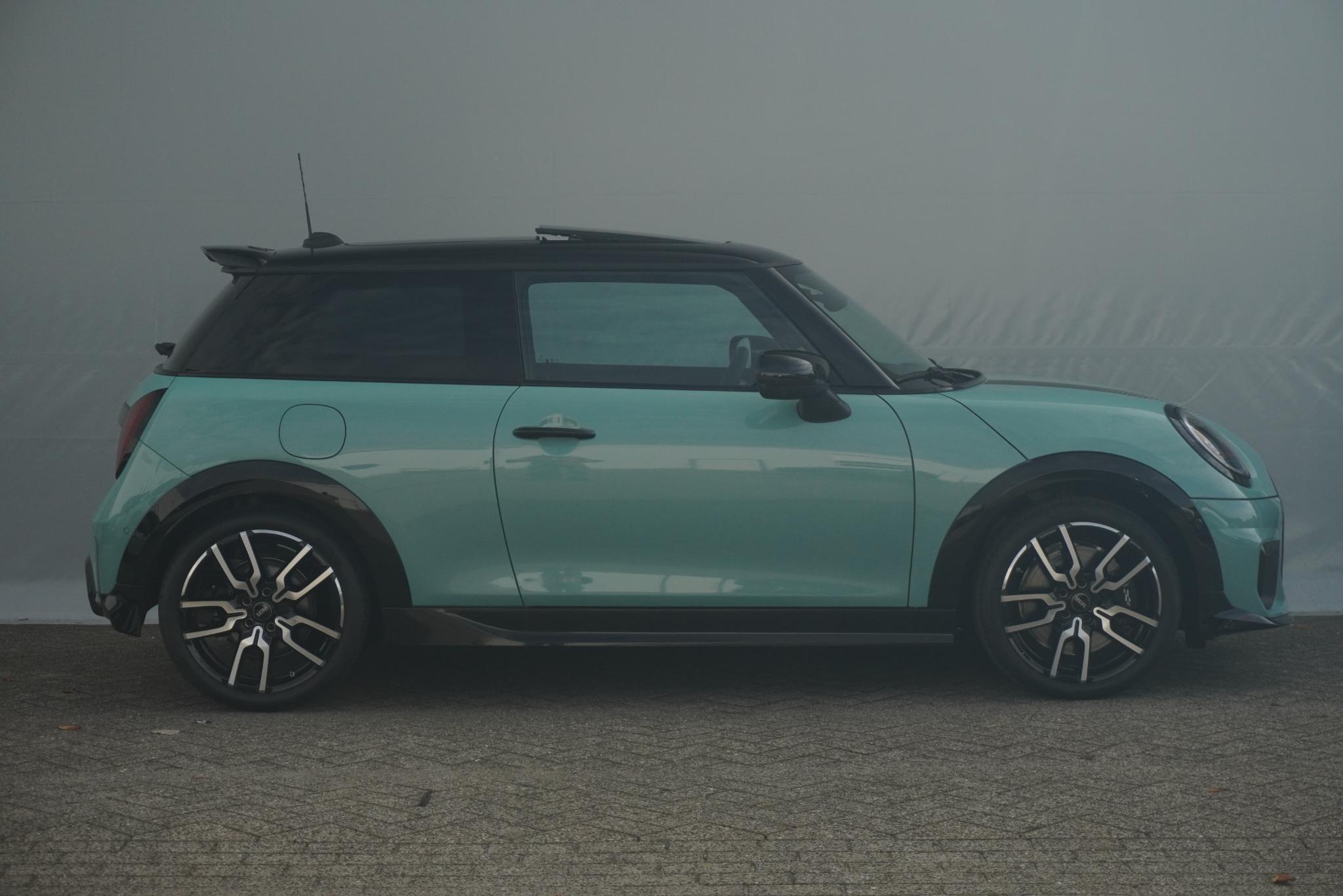 MINI 3-Deurs Cooper C - Afbeelding 4