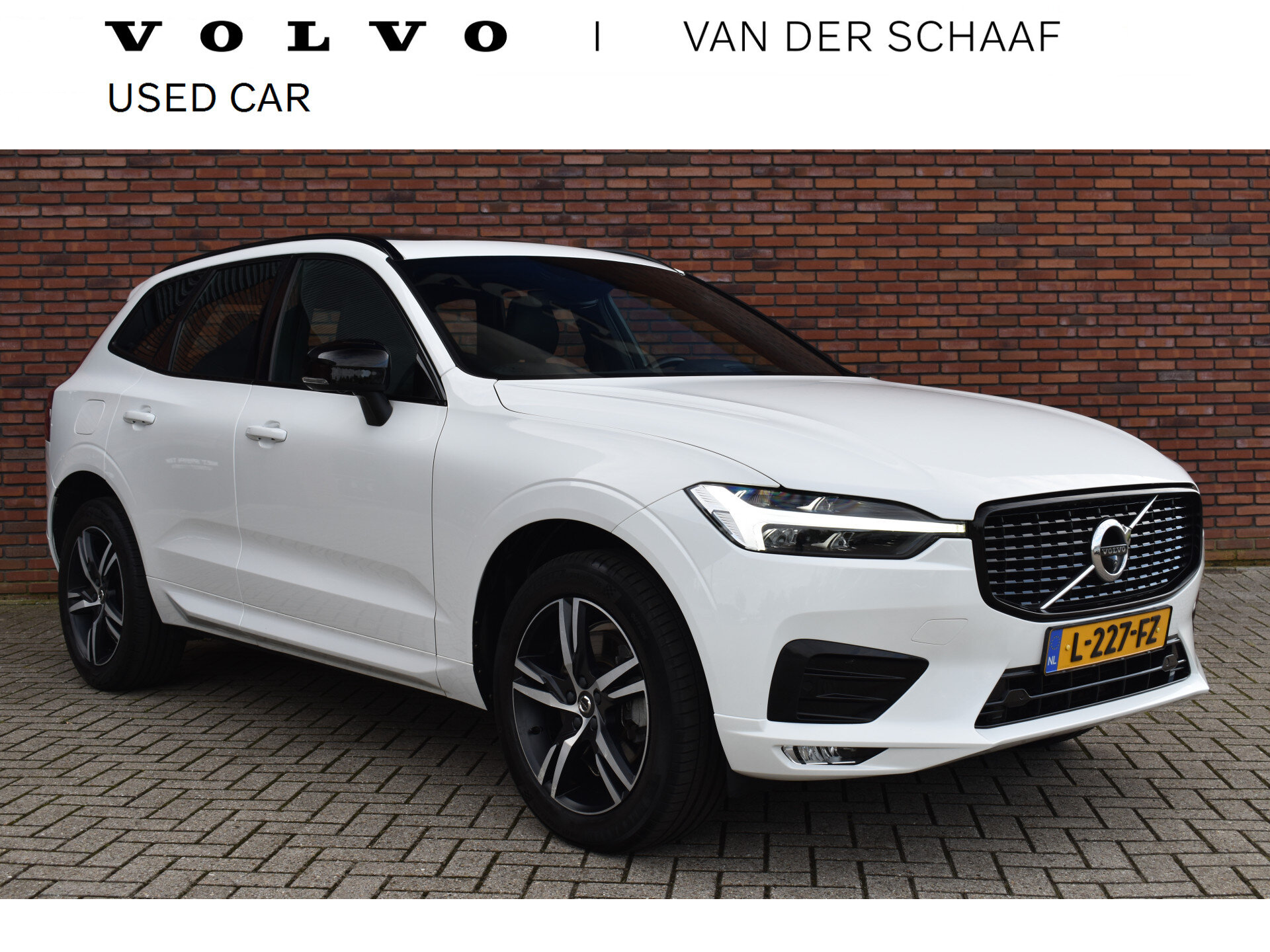 Volvo XC60 B5 252PK R-Design