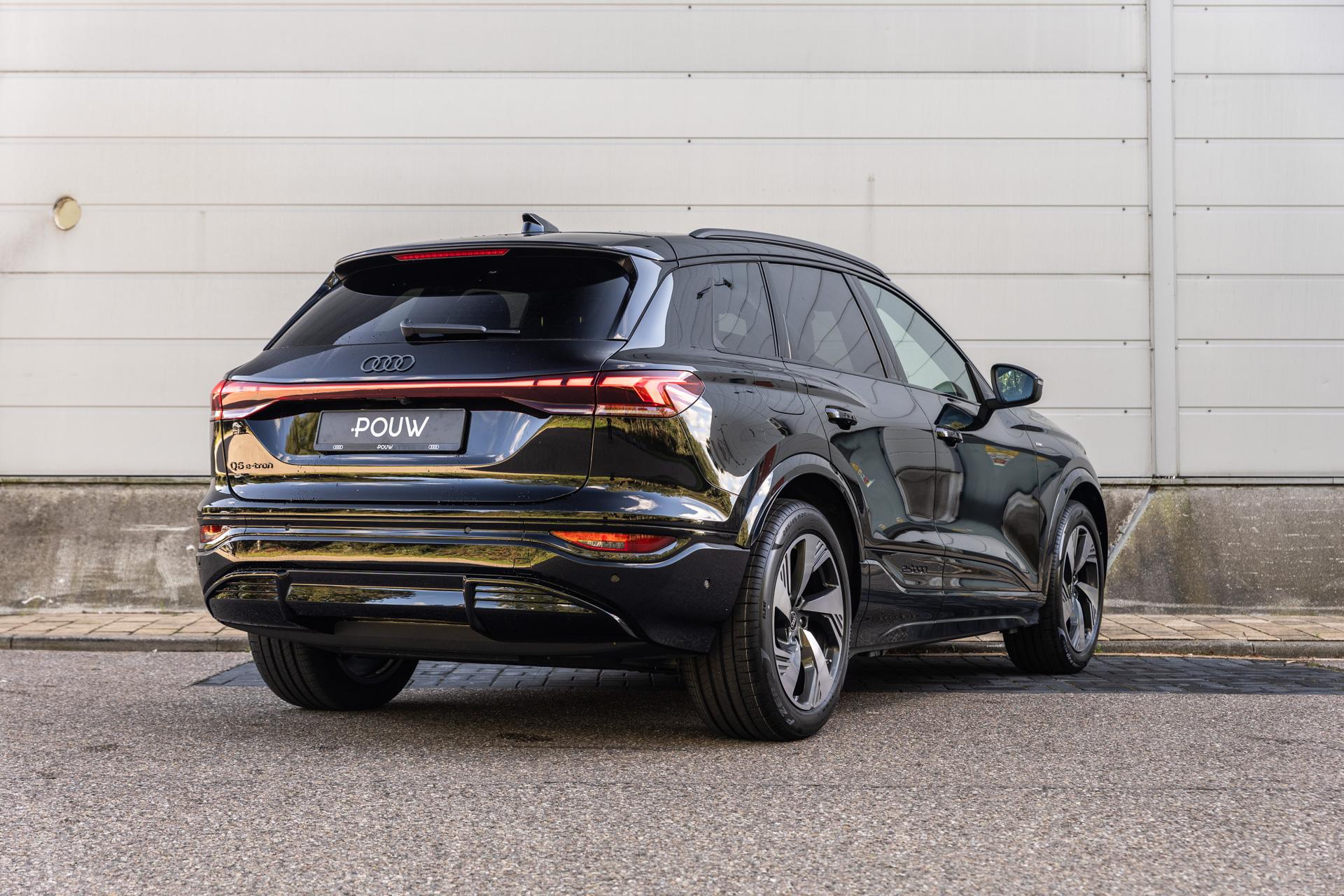 Audi Q6 e-tron 252pk S Edition 83 kWh - Afbeelding 2