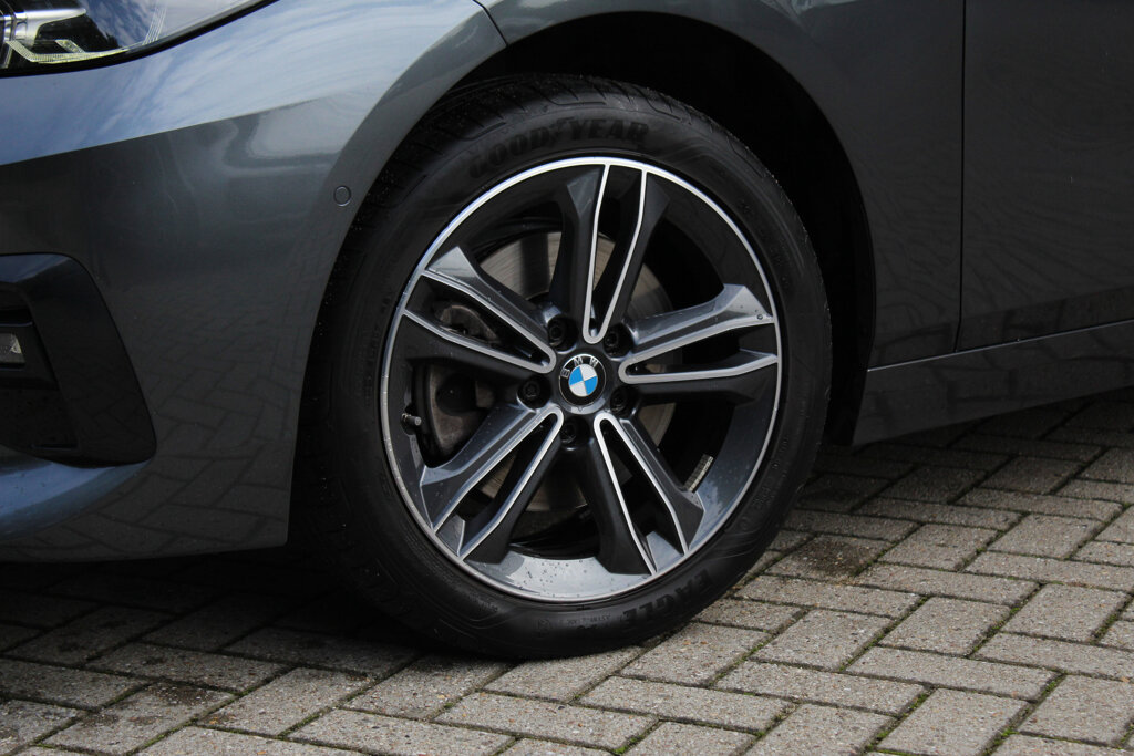 BMW 2 Serie 11